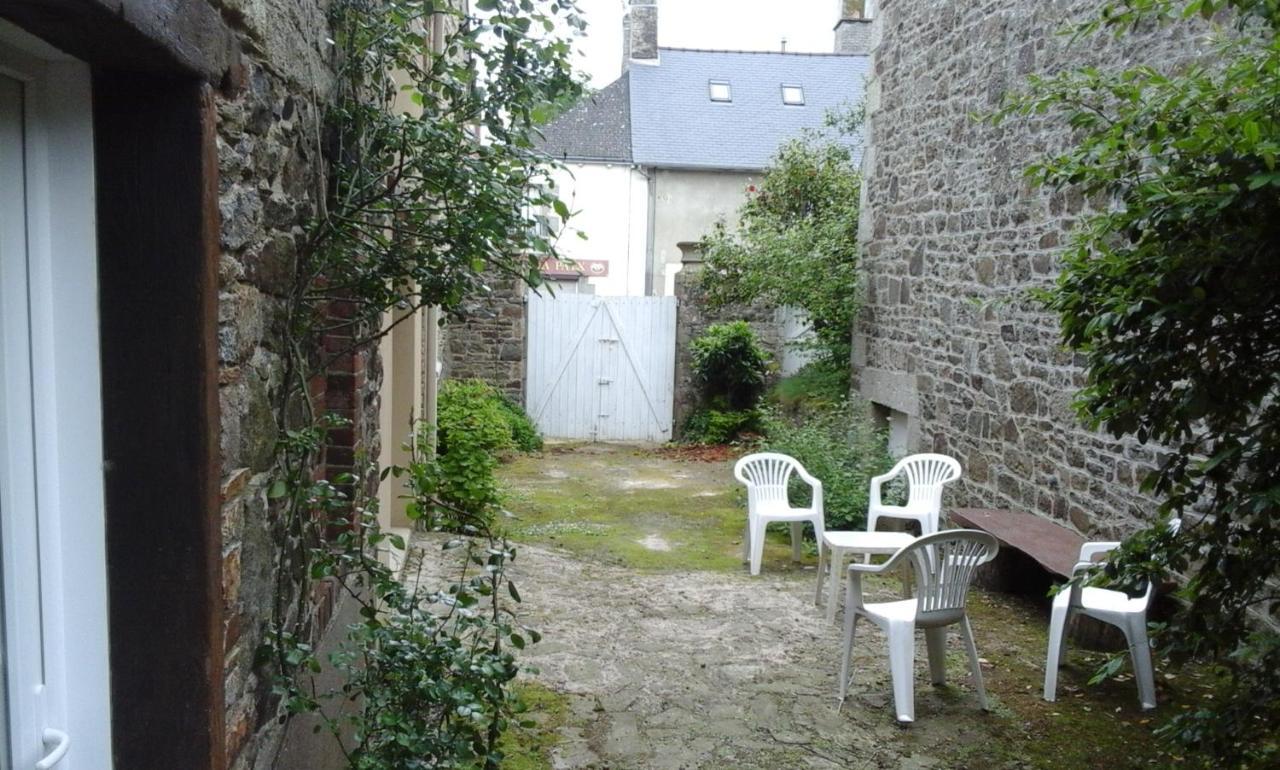 La Petite Maison D'Évran Exterior foto